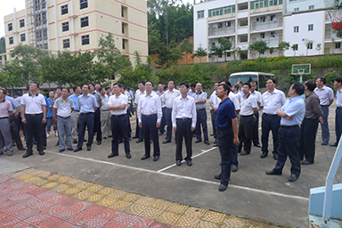 南平市市委書記裴金佳、市長(zhǎng)林寶金率市委市政府全部領(lǐng)導(dǎo)及各市縣主要領(lǐng)導(dǎo)一行蒞臨我公司視察指導(dǎo)